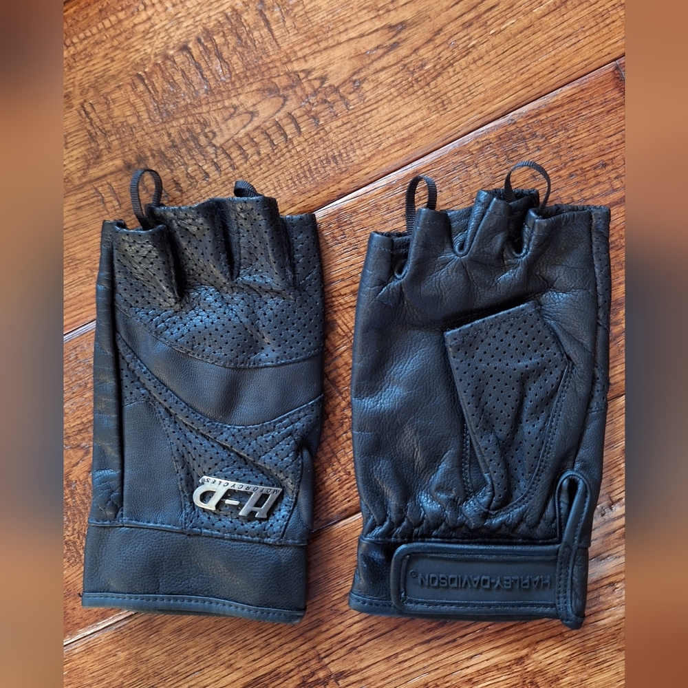 Harley-Davidson Black Fingerless Riding Gloves. Size Large